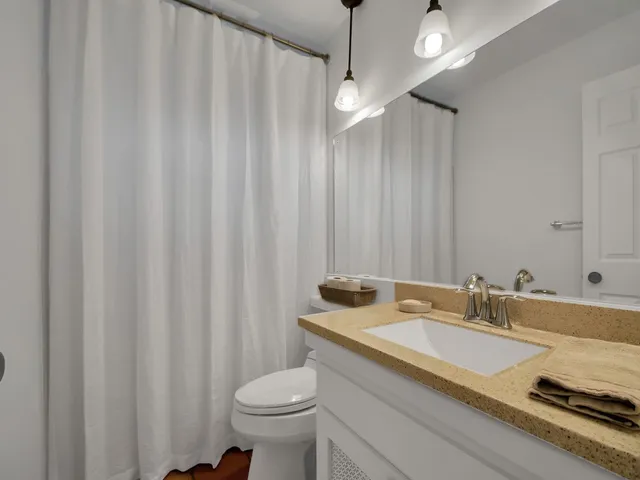 $10,000 | 535 Honeysuckle Lane, Vero Beach, FL 32963