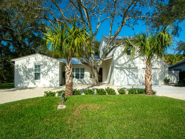 $10,000 | 535 Honeysuckle Lane, Vero Beach, FL 32963