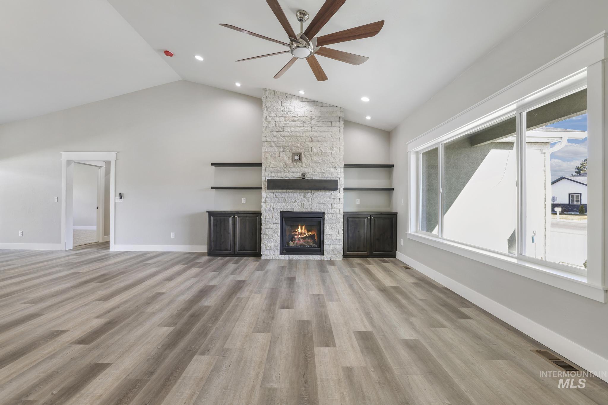 298 Sandi Road Twin Falls, ID 83301 - Photo 19 of 24 Vaulted ceiling with recessed lighting and a ceiling fan