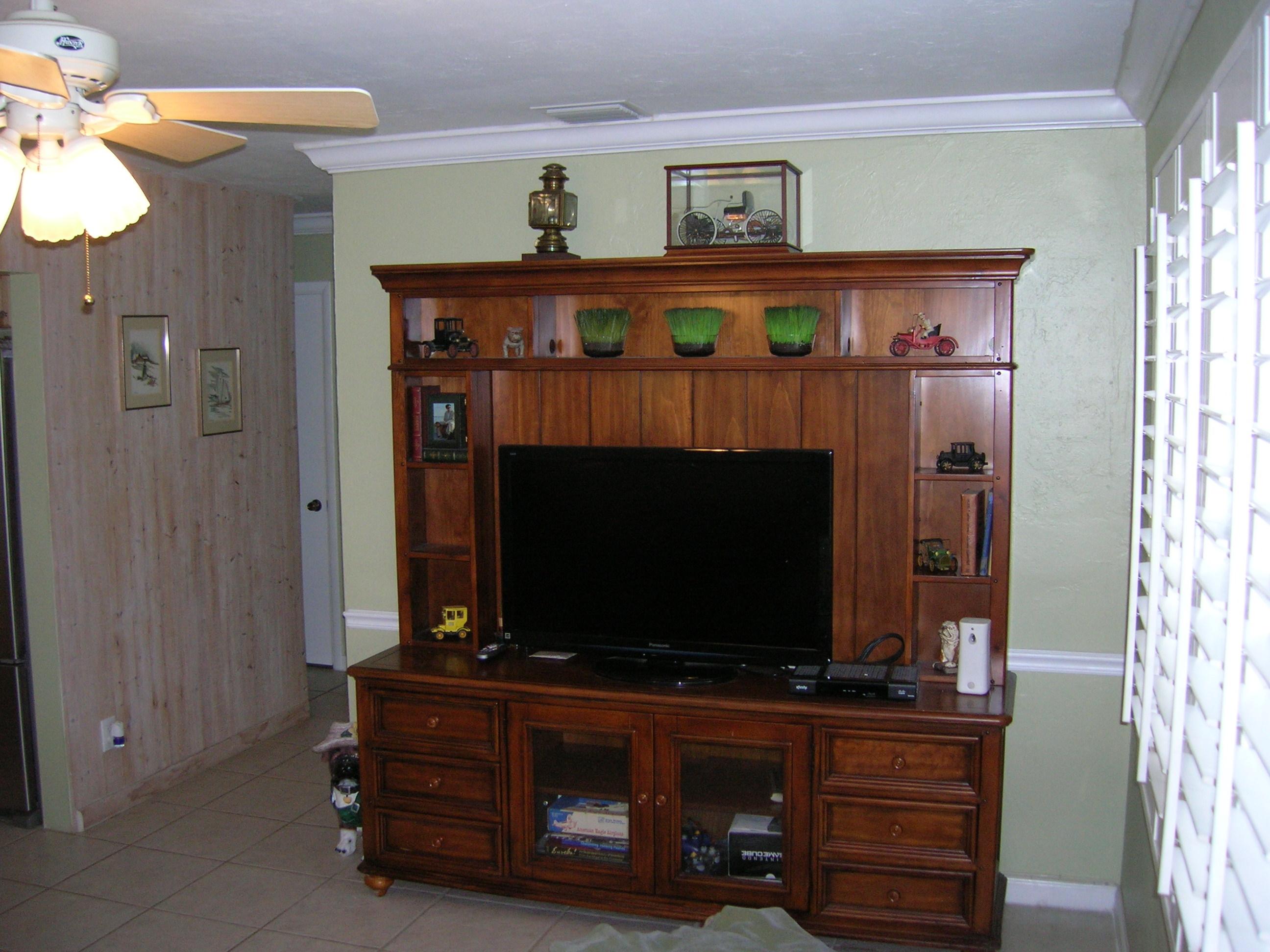 87 Barberton Road Lake Worth, FL 33467 - Photo 7 of 14 87 Barberton 001