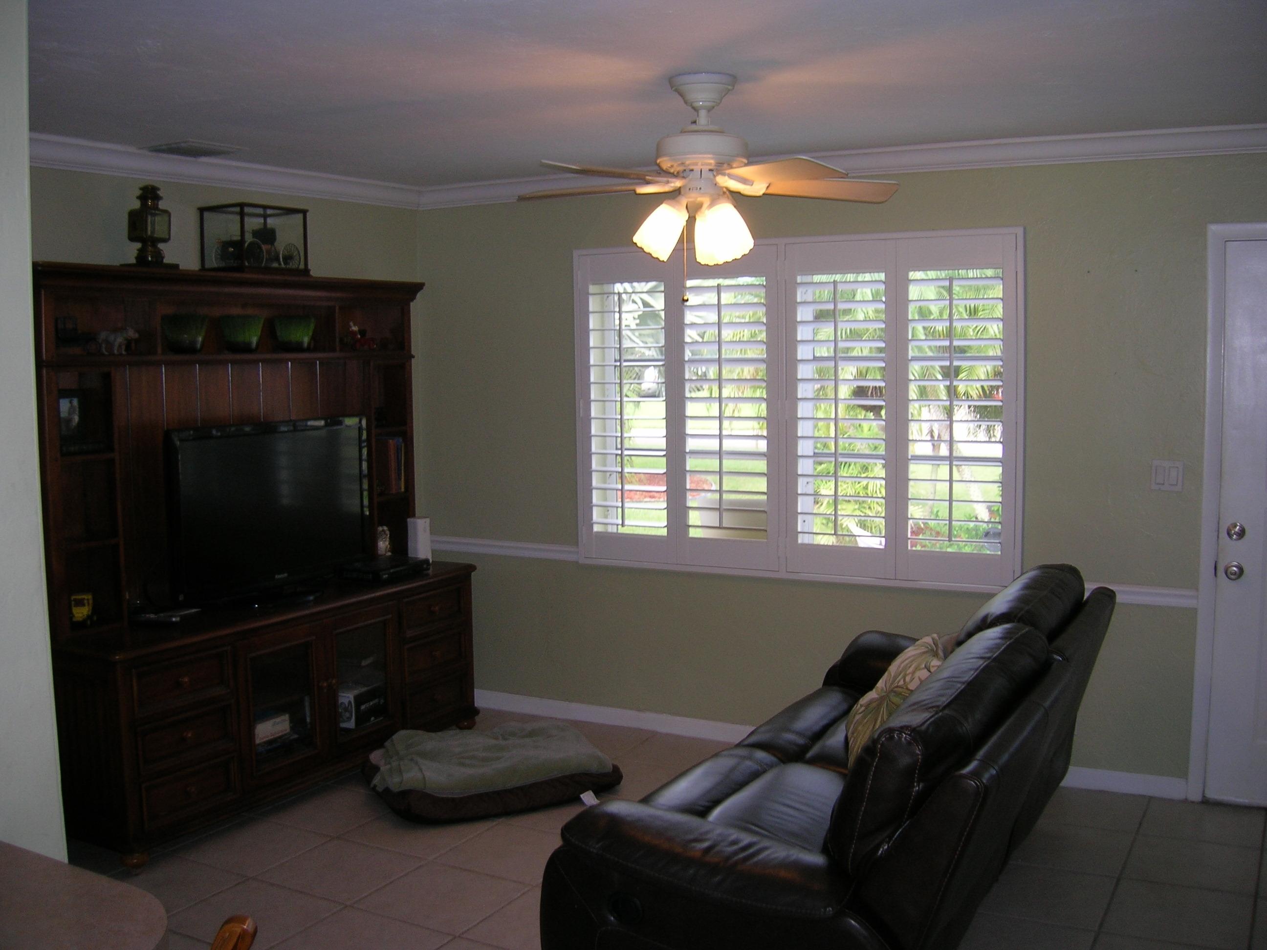 87 Barberton Road Lake Worth, FL 33467 - Photo 8 of 14 87 Barberton 002