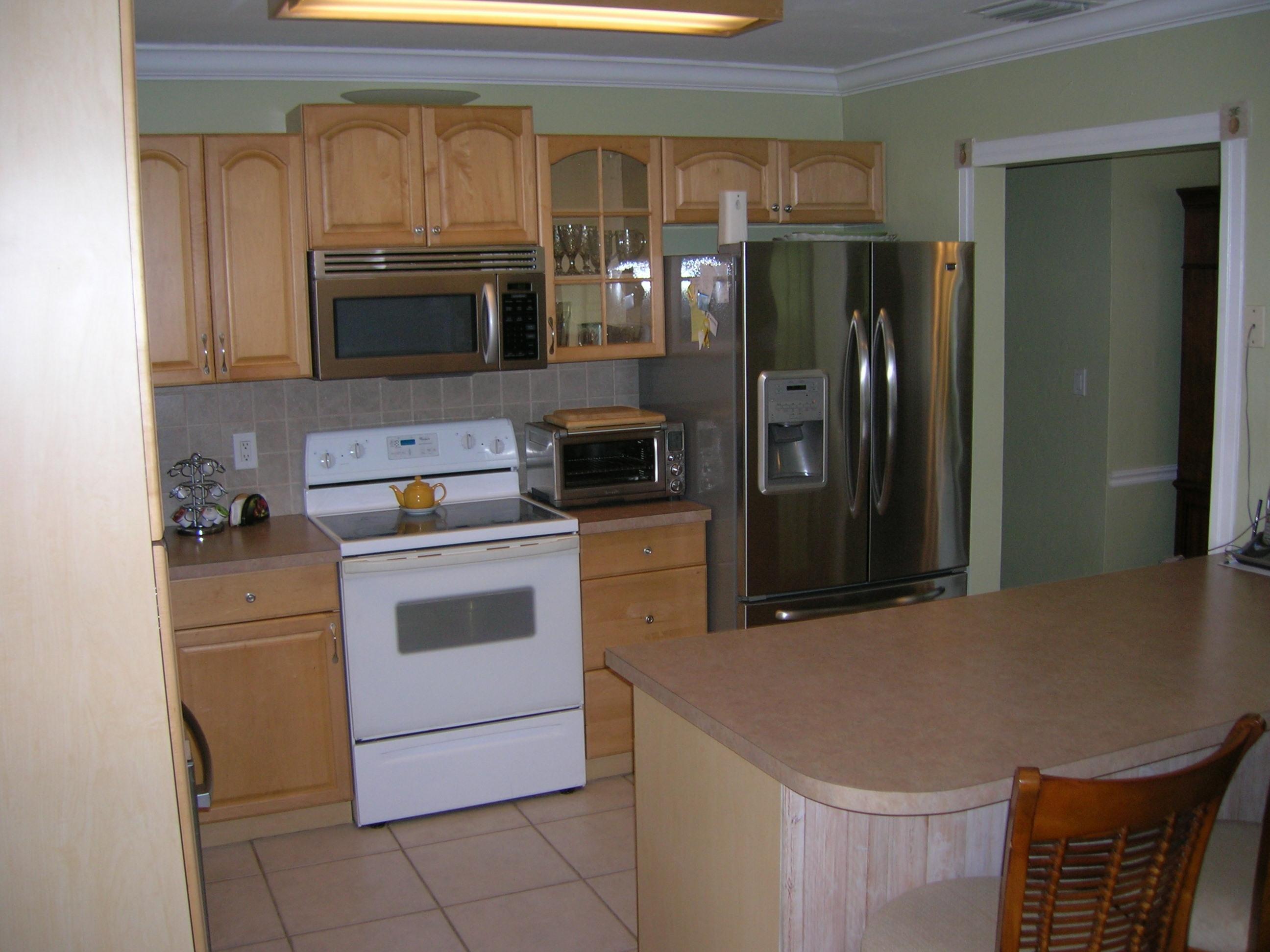 87 Barberton Road Lake Worth, FL 33467 - Photo 10 of 14 87 Barberton 006