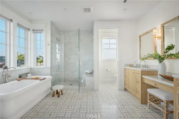 $3,499,000 | 153 Granada Avenue, Long Beach, CA 90803