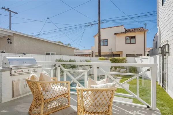 $3,499,000 | 153 Granada Avenue, Long Beach, CA 90803