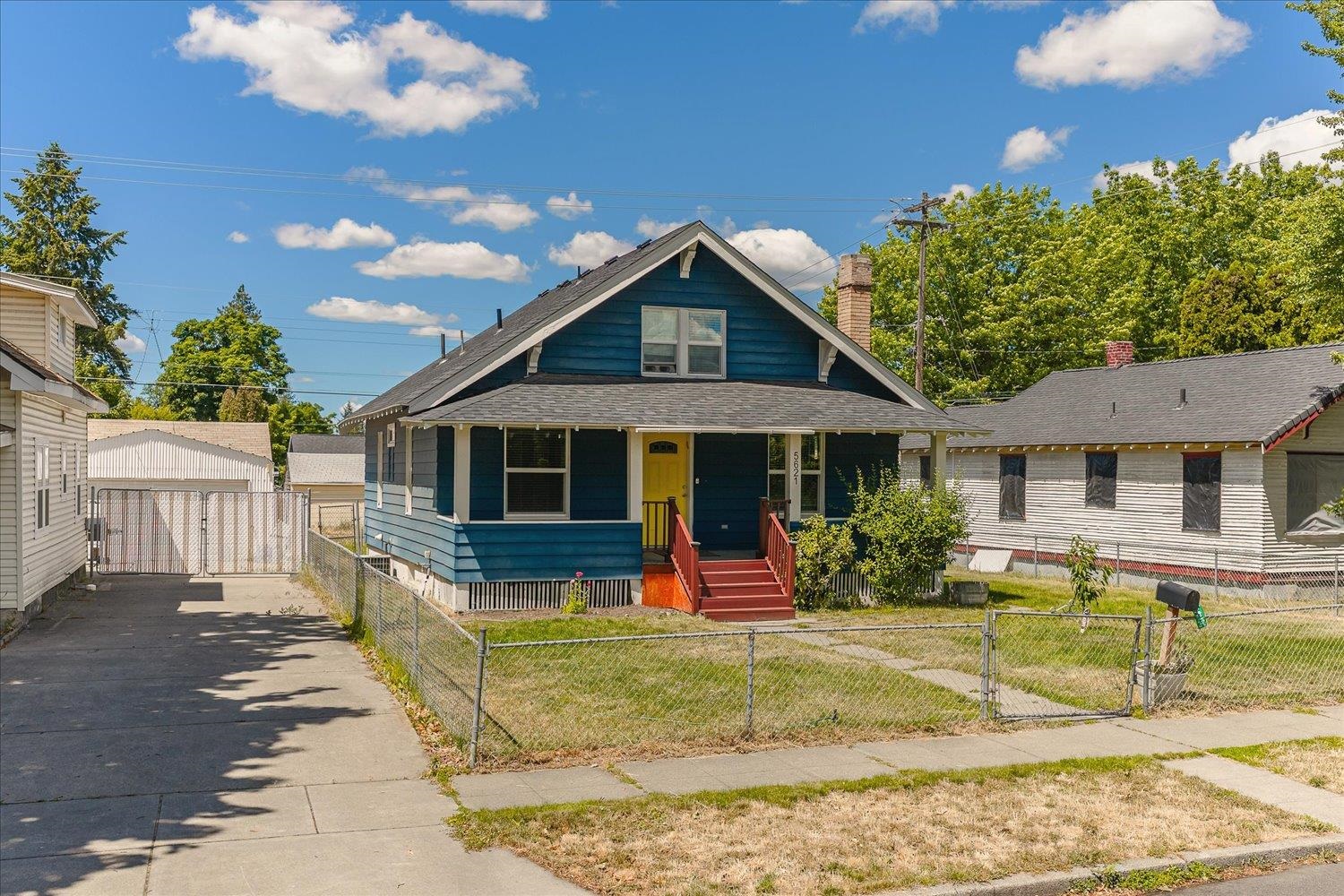 5621 North Post Street Spokane, WA 99205 - Photo 2 of 42