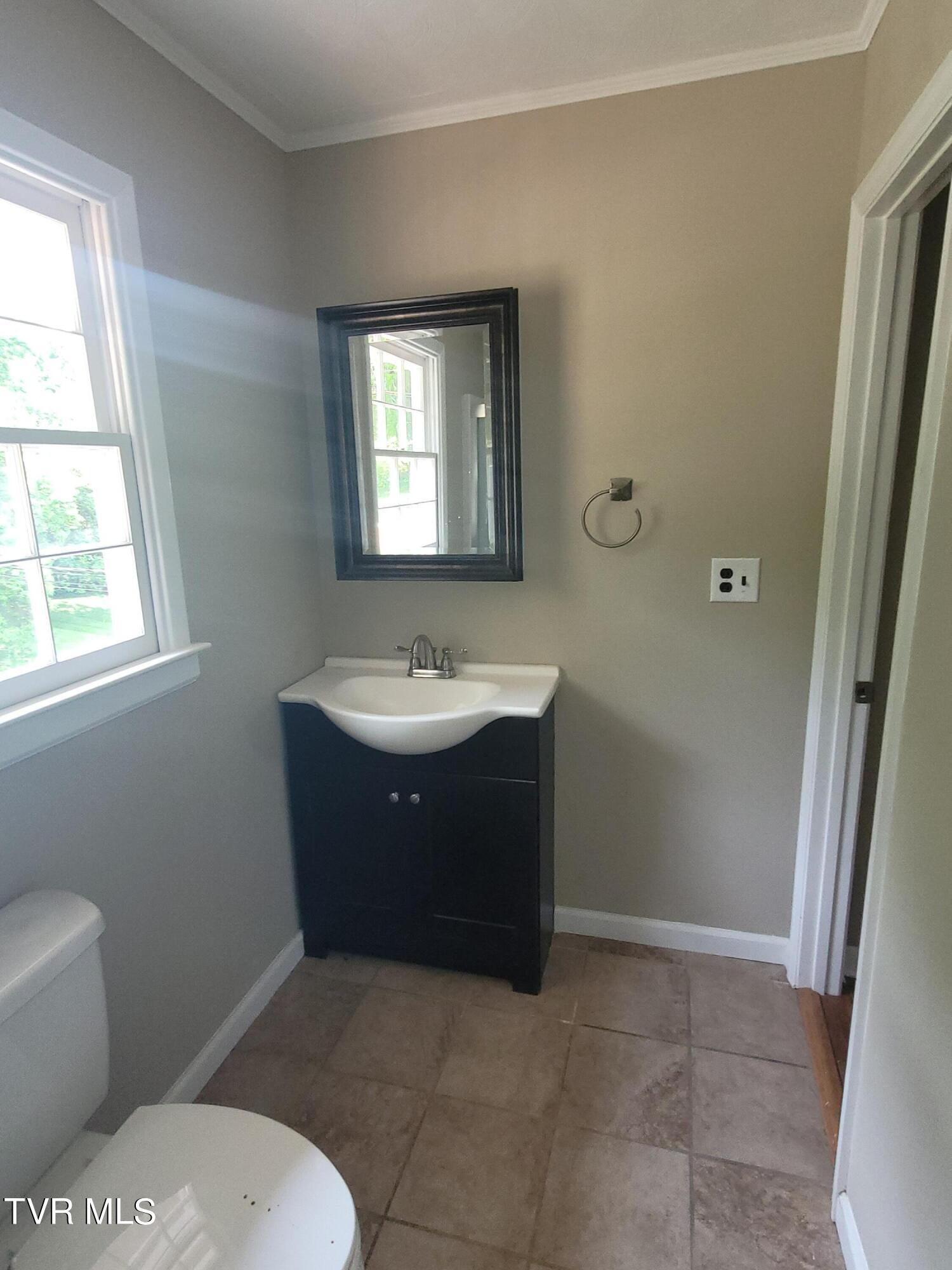 452 South Johnson Road Rogersville, TN 37857 - Photo 8 of 32 20230526_140218