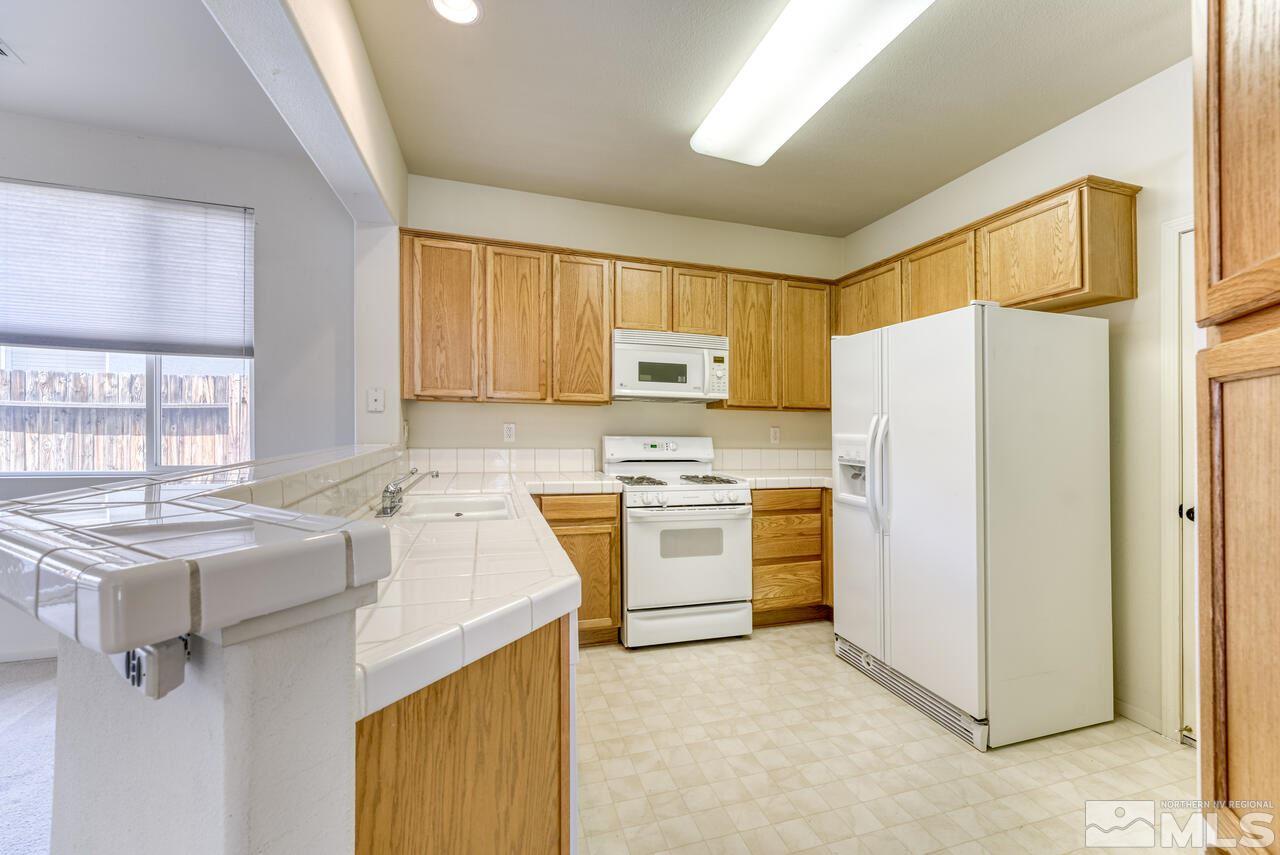 9741 Cattail Circle Reno, NV 89521 - Photo 10 of 24 Photo 10
