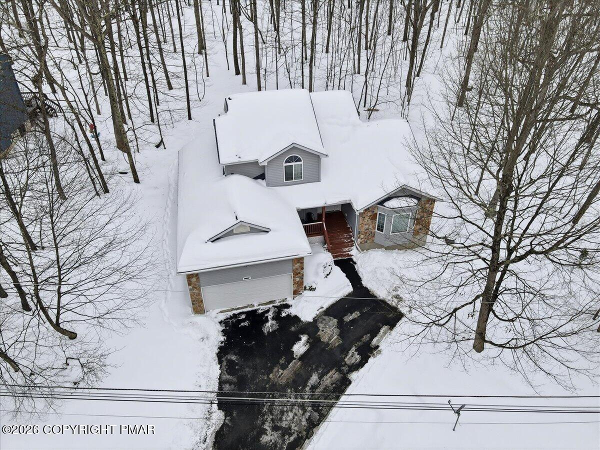 2130 Scarborough Way Bushkill, PA 18324 - Photo 2 of 45 18-Photo-16