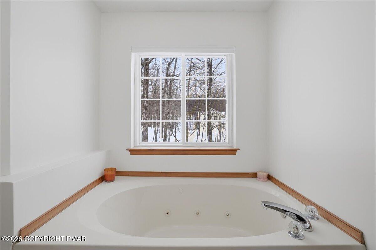 2130 Scarborough Way Bushkill, PA 18324 - Photo 24 of 45 45-Photo-43