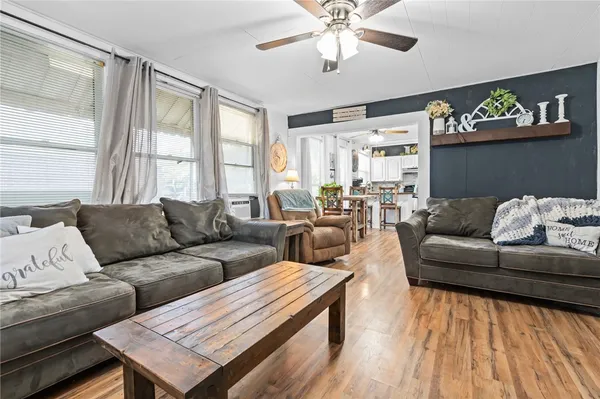 $154,000 | 706 Gassaway Avenue, Lott, TX 76656