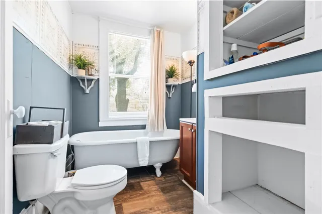 $154,000 | 706 Gassaway Avenue, Lott, TX 76656