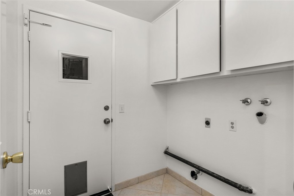 198 Sunflower Street Brea, CA 92821 - Photo 33 of 43 a bathroom with a shower