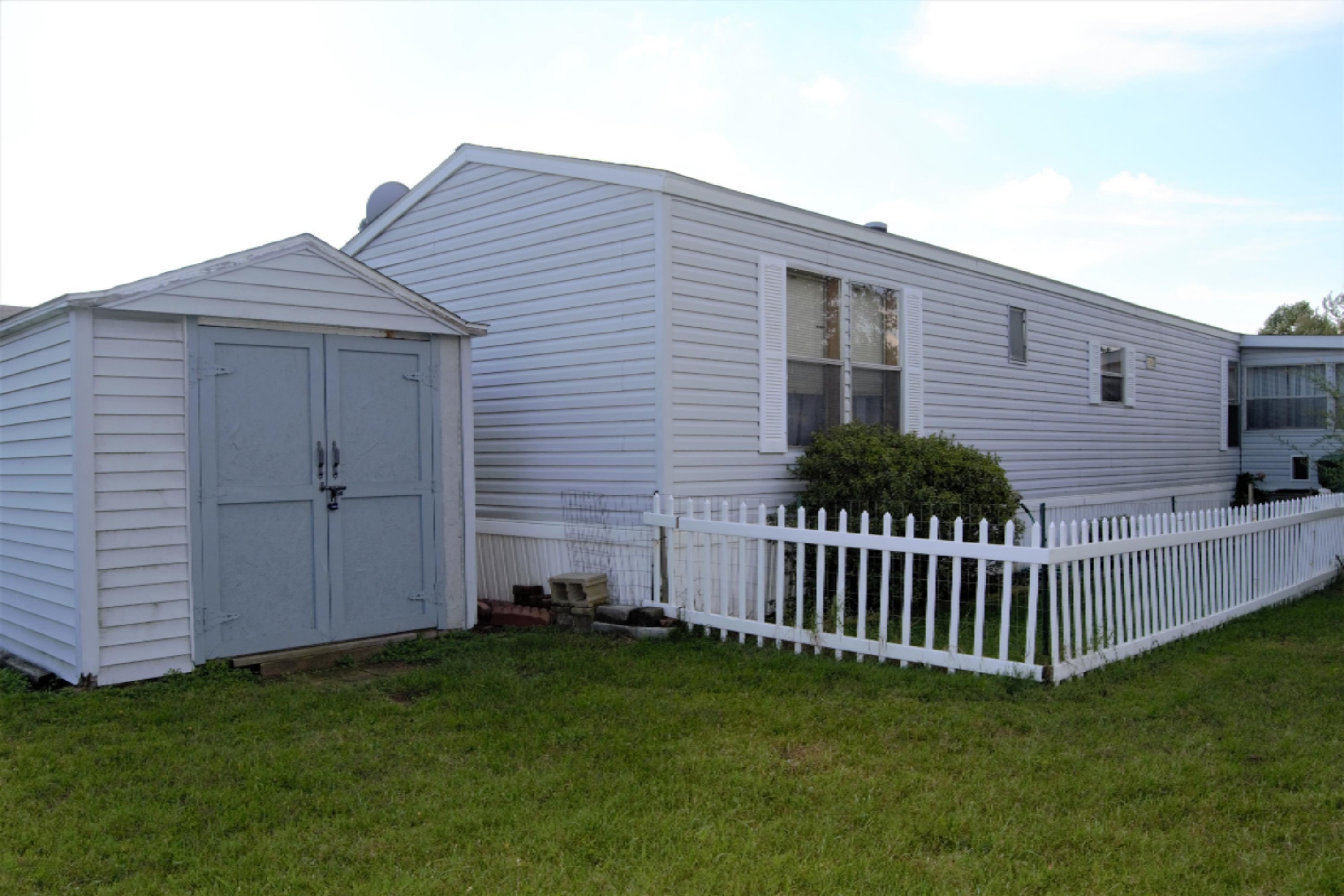 69205 Garver Road, Unit 61 Edwardsburg, MI 49112 - Photo 11 of 28 DSC_4291 (2)