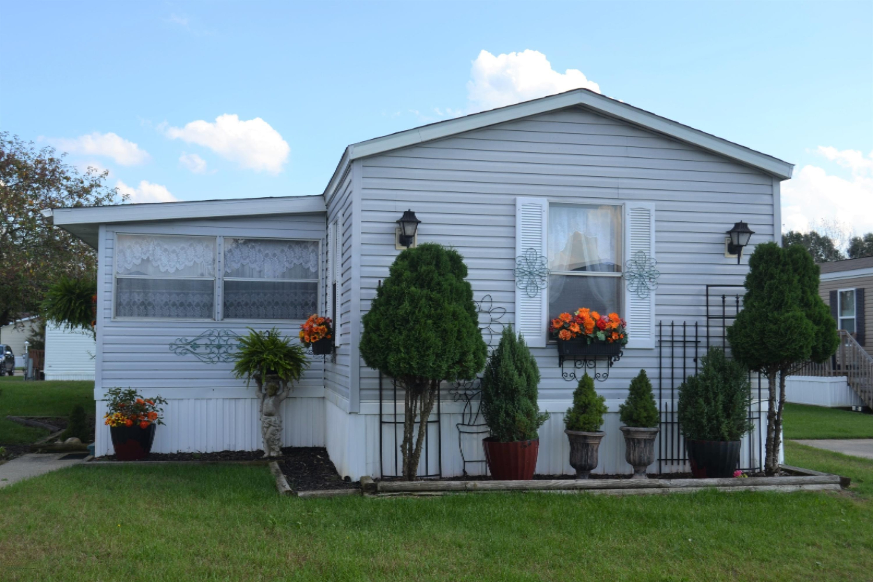 69205 Garver Road, Unit 61 Edwardsburg, MI 49112 - Photo 2 of 28 DSC_4293 (2)