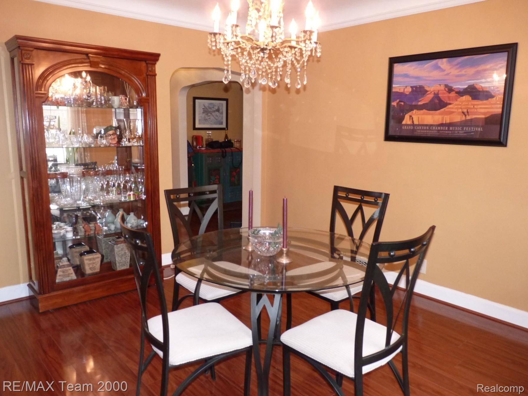 16723 Huntington Road Detroit, MI 48219 - Photo 14 of 25 P1120435.JPG