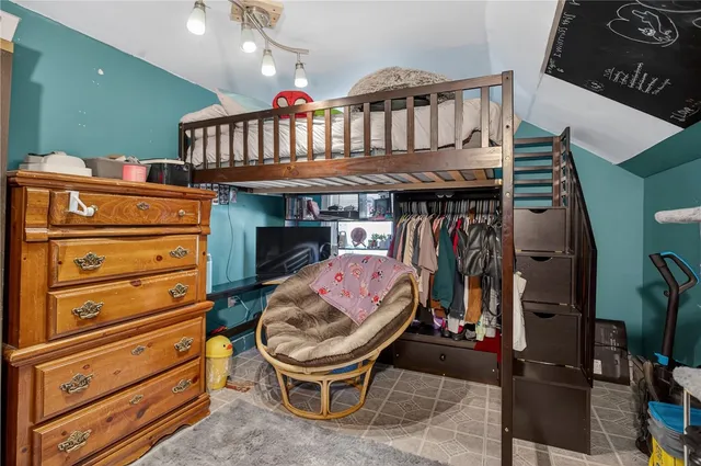 $350,000 | 31 Sassafras Street, Providence, RI 02907