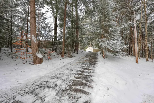$169,900 | 63 Evergreen Lane, Hopkinton, NH 03229
