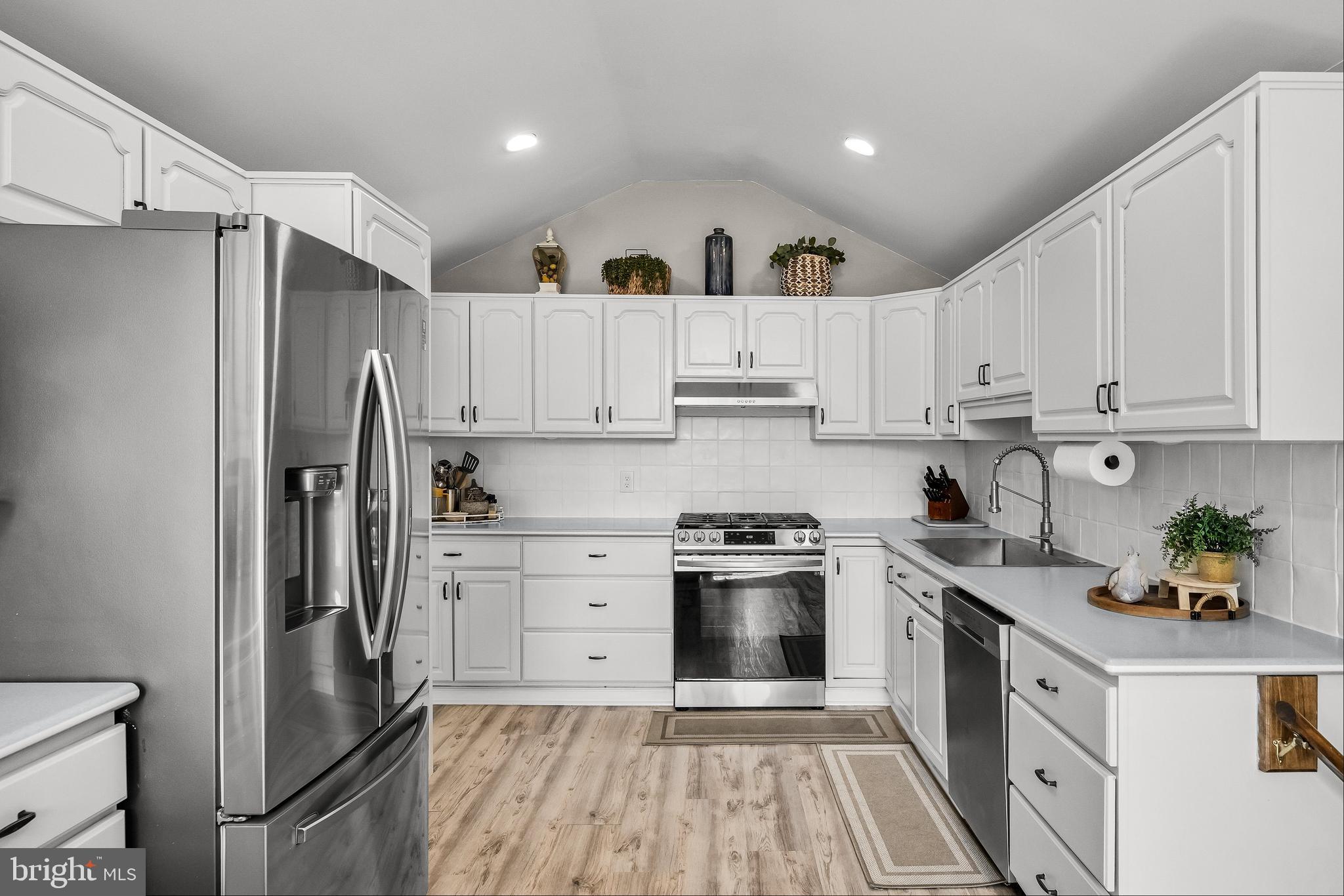 117 Randle Court Delran, NJ 08075 - Photo 11 of 48