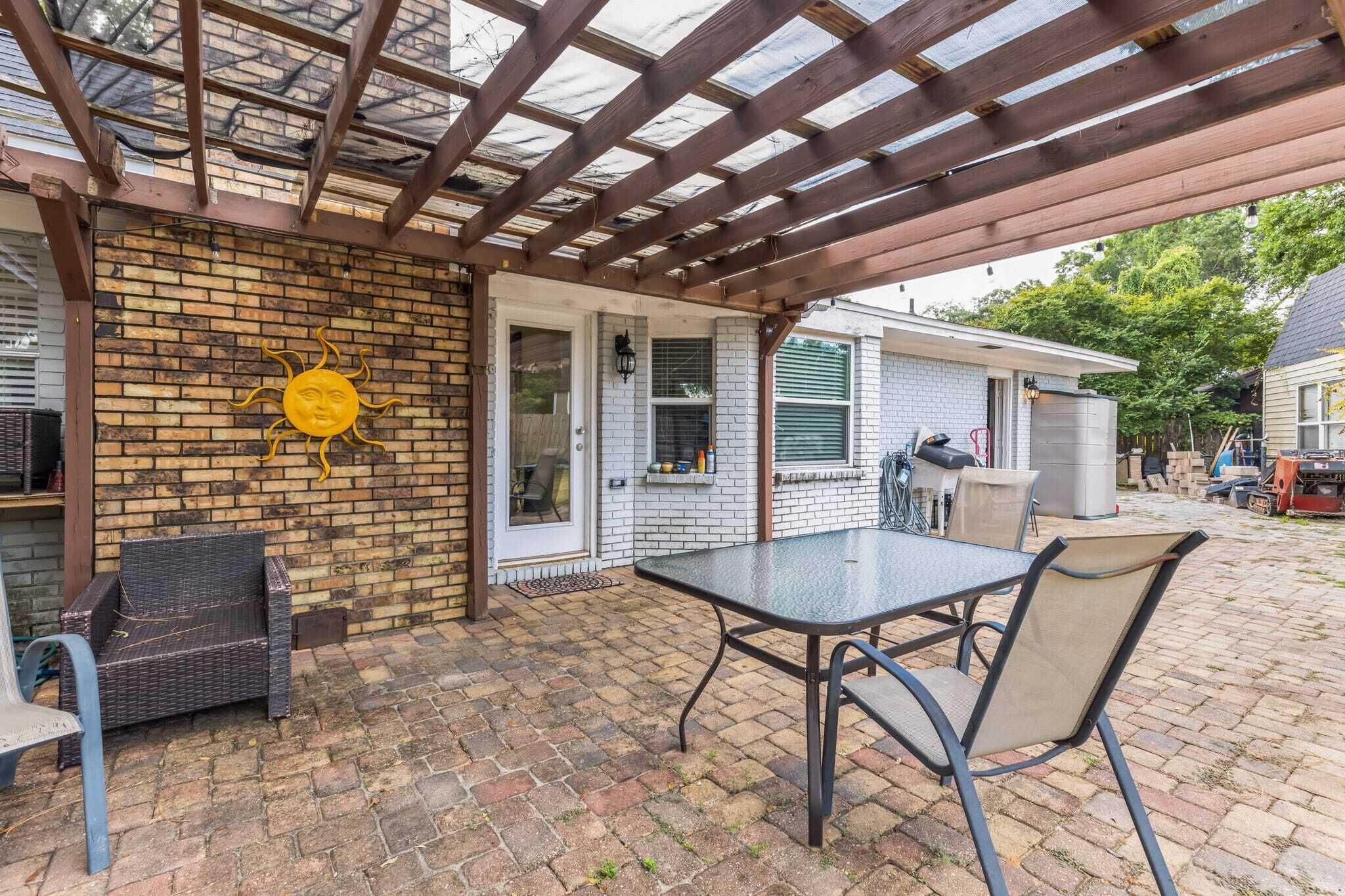 8435 Ridgefield Road Pensacola, FL 32514 - Photo 6 of 32 PHOTO-2024-08-24-12-38-58(2)
