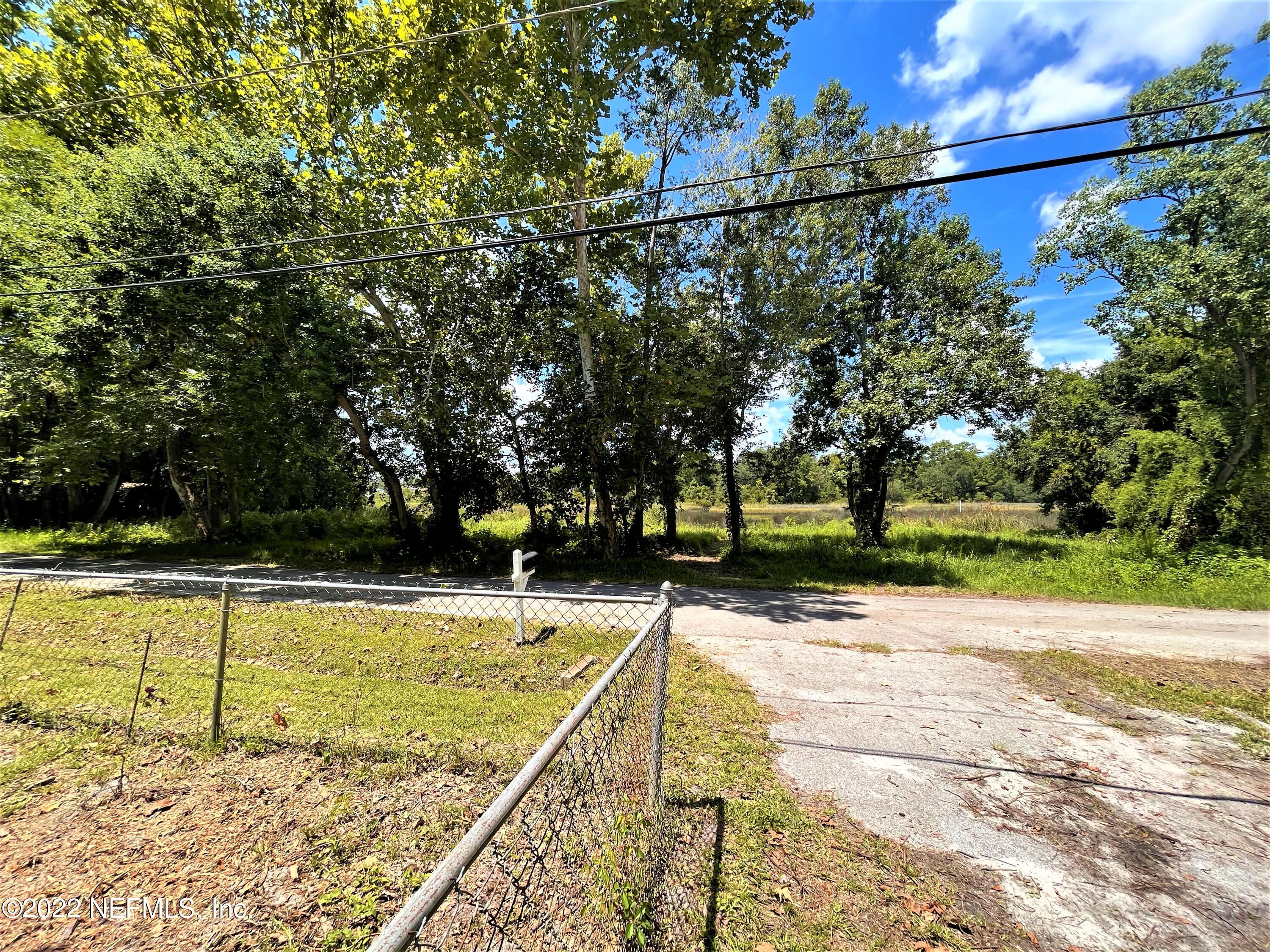 9983 Sibbald Road Jacksonville, FL 32208 - Photo 6 of 30 IMG_9231