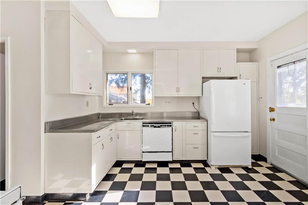 869 Bower Hill Road Pittsburgh, PA 15243 - Photo 11 of 25 Gallery Image 11
