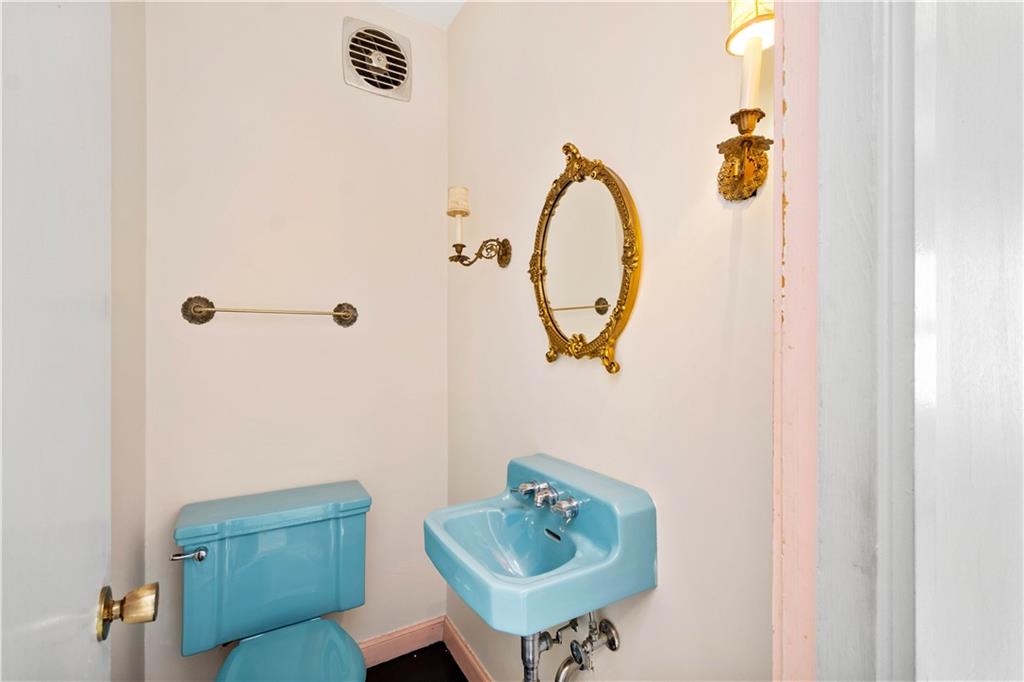 869 Bower Hill Road Pittsburgh, PA 15243 - Photo 14 of 25 Gallery Image 14
