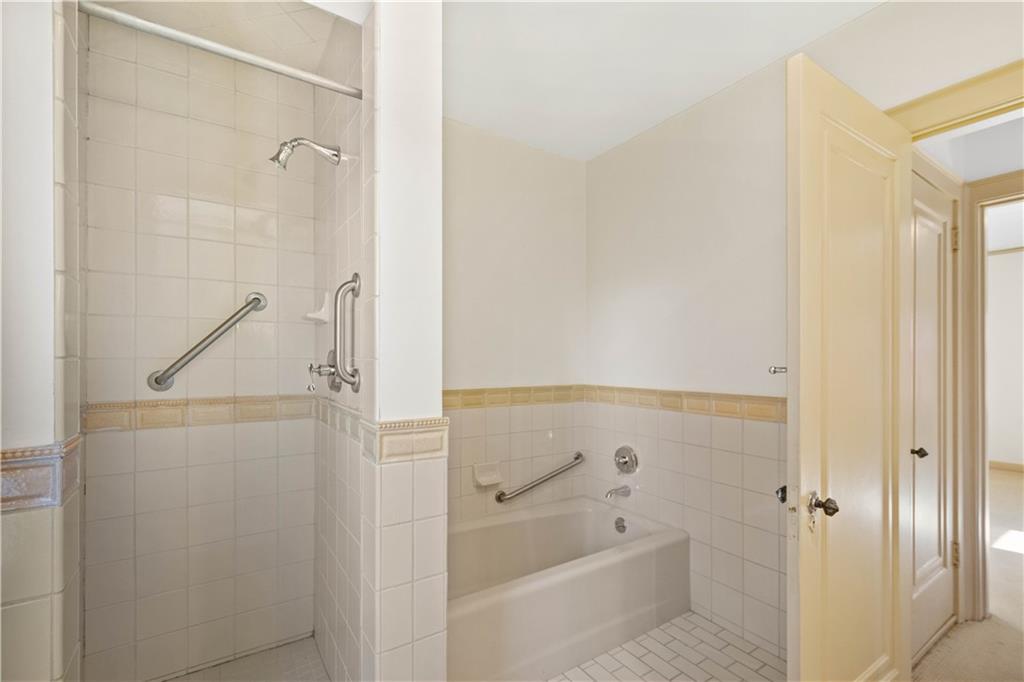 869 Bower Hill Road Pittsburgh, PA 15243 - Photo 19 of 25 Gallery Image 19
