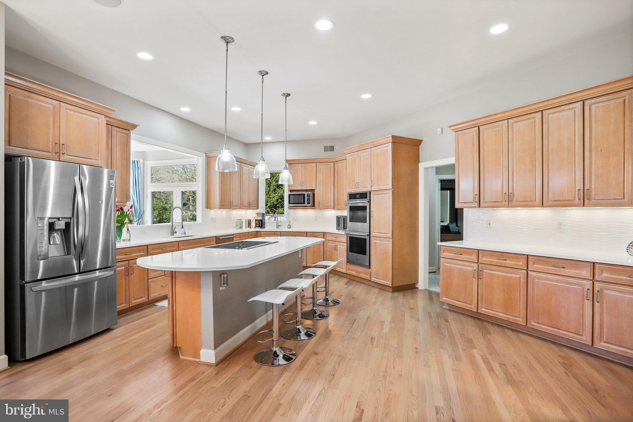 730 Strawfield Lane Great Falls, VA 22066 - Photo 15 of 37