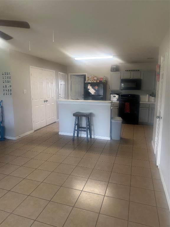 23269 High Point Street, Unit 71 Prairie View, TX 77445 - Photo 5 of 31 a view of a livingroom with furniture and a window