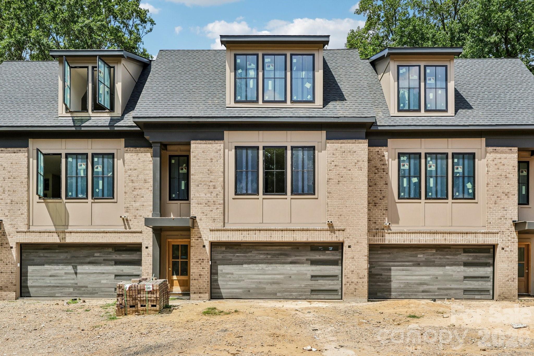 1539 Crystal Road Charlotte, NC 28205 - Photo 2 of 40 Gallery Image 2