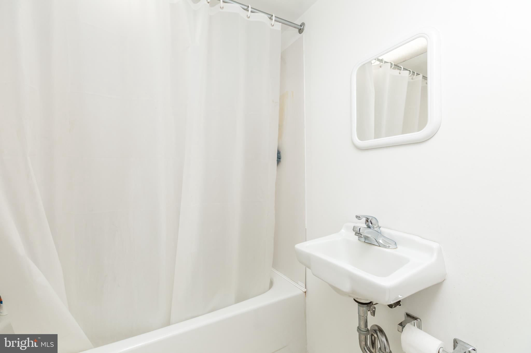 6679 Loch Hill Road Baltimore, MD 21239 - Photo 28 of 37 Full BA-Lower Level