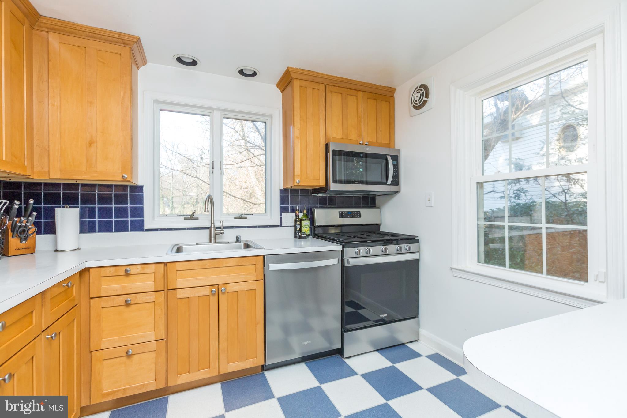 6679 Loch Hill Road Baltimore, MD 21239 - Photo 9 of 37 Kitchen w/NEW Stainless Appliances-2019