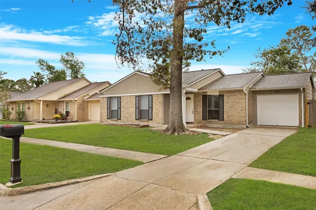 $1,795 | 22727 Hawkwood Drive, Spring, TX 77373