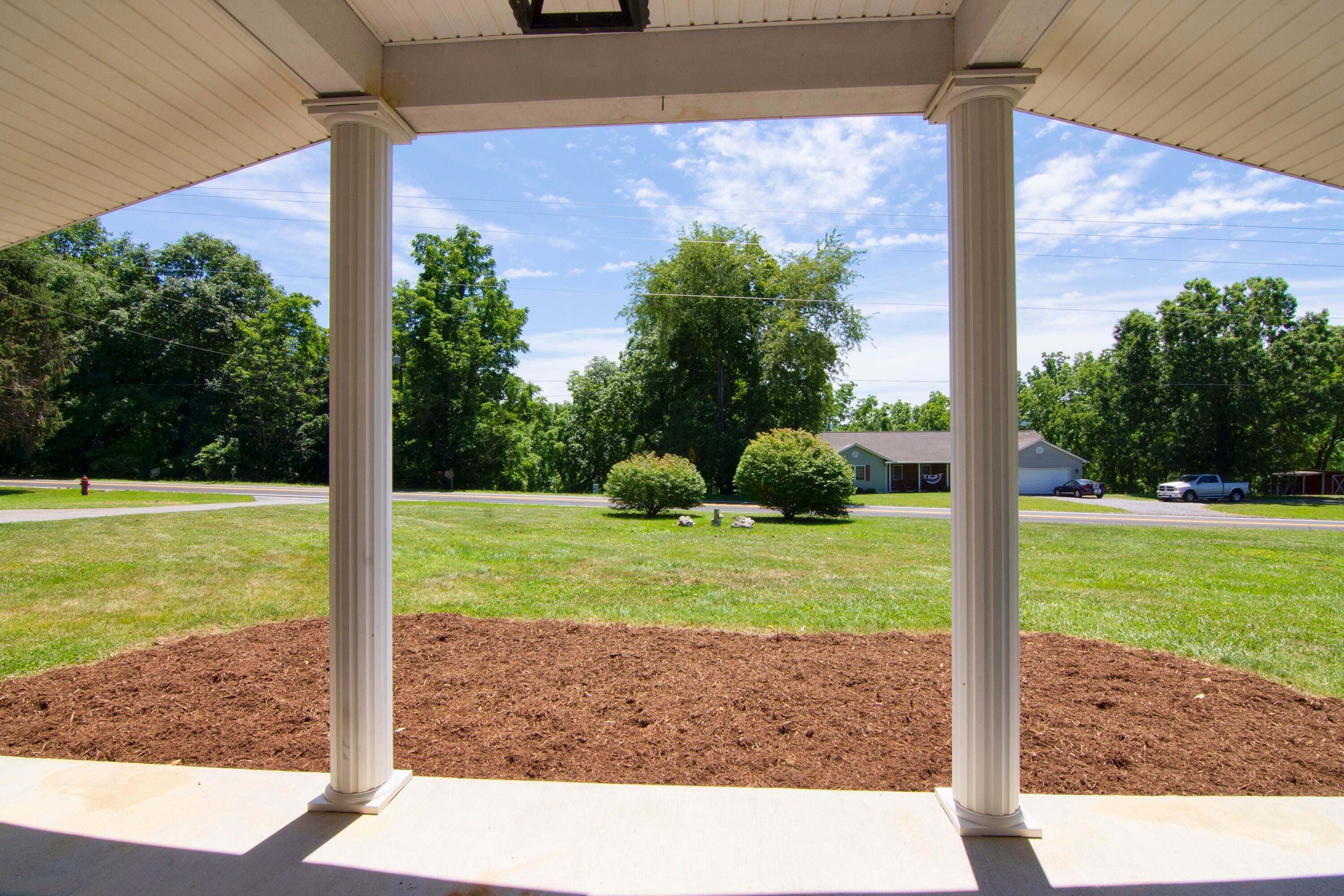 3215 Sweet Springs Valley Road Union, WV 24983 - Photo 9 of 71 Gallery Image 9
