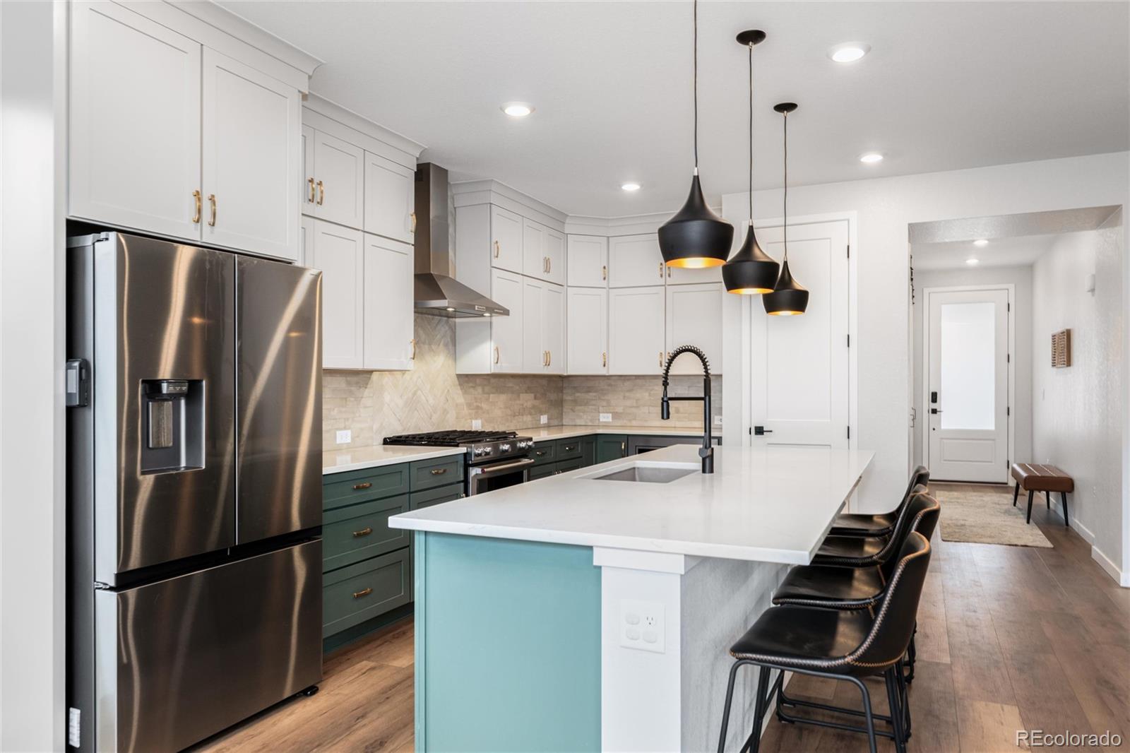 12015 Verse Road Lone Tree, CO 80134 - Photo 11 of 46