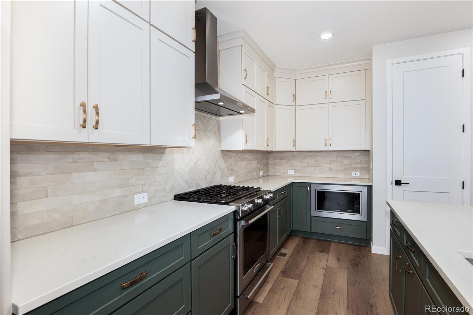 12015 Verse Road Lone Tree, CO 80134 - Photo 13 of 46