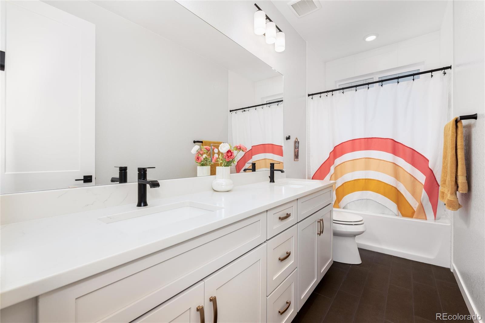 12015 Verse Road Lone Tree, CO 80134 - Photo 31 of 46