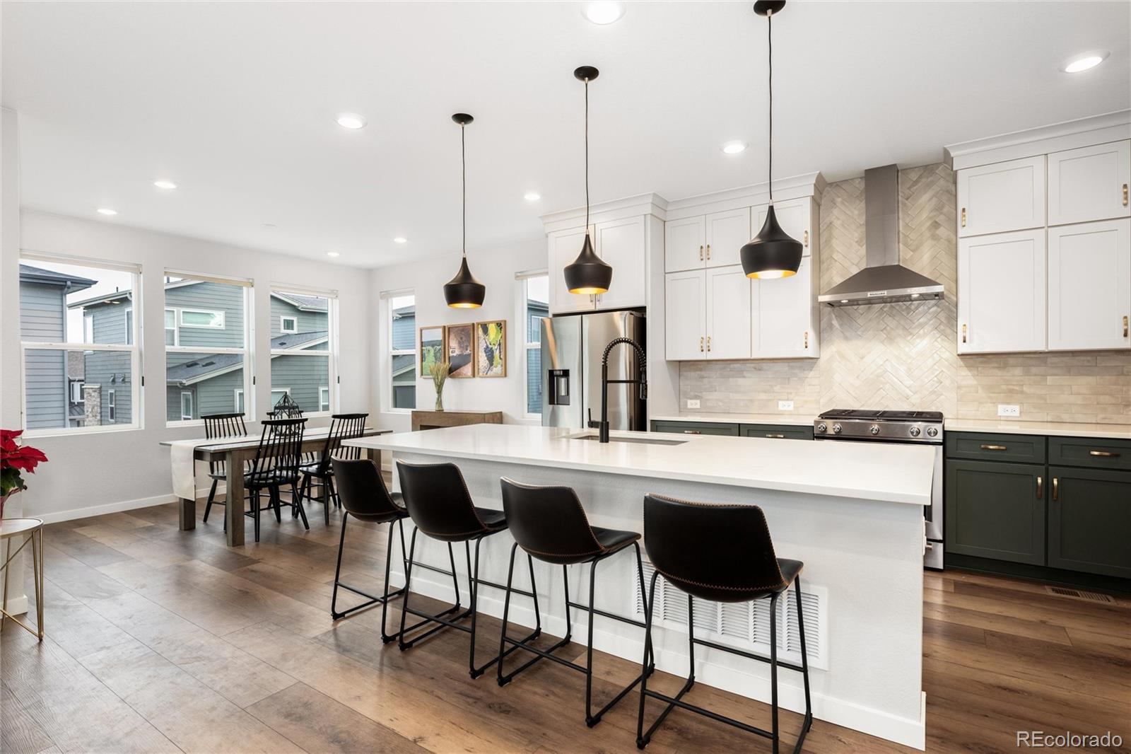 12015 Verse Road Lone Tree, CO 80134 - Photo 9 of 46