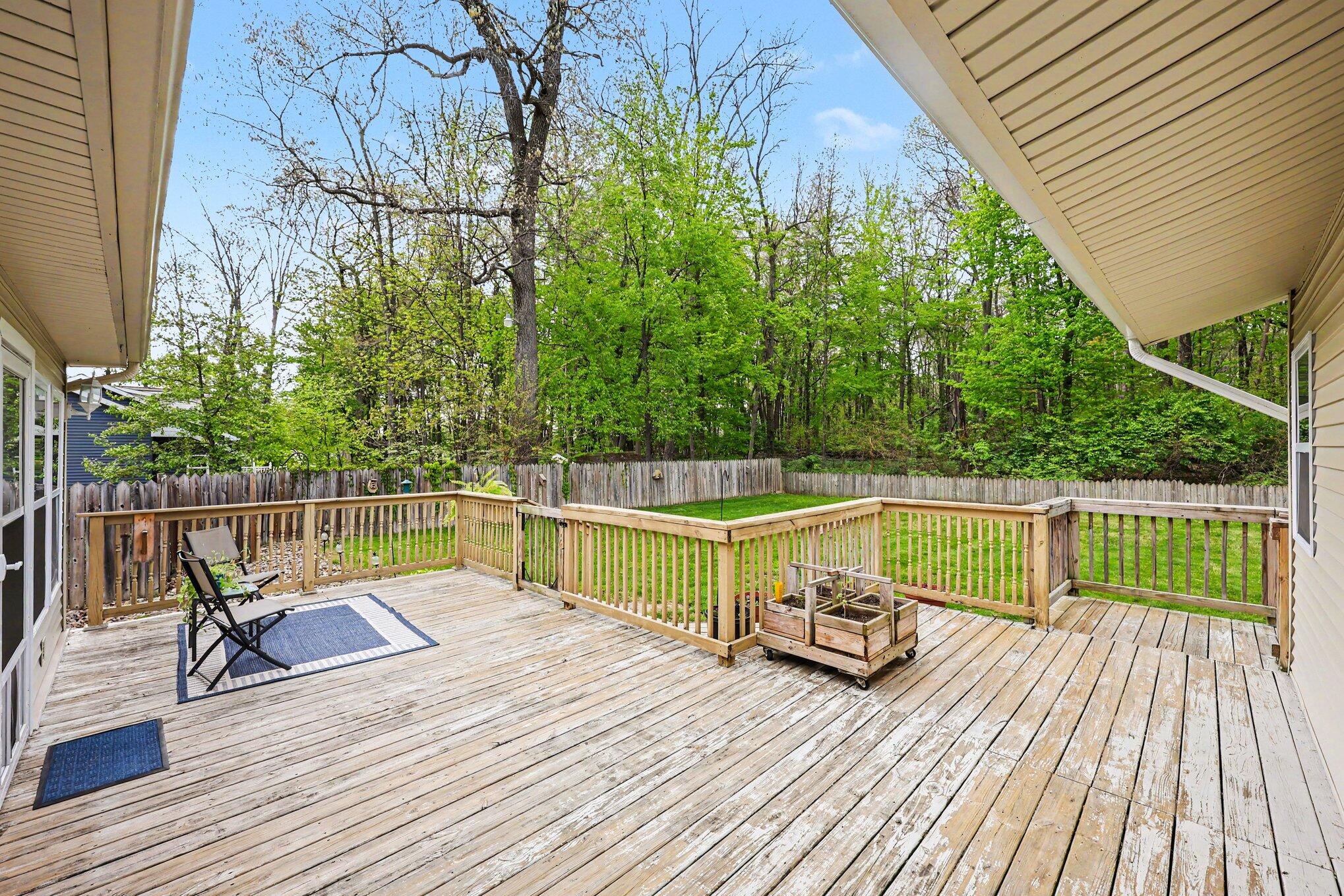 10100 Resort Road Pleasant Lake, MI 49272 - Photo 21 of 32 024_file_9986