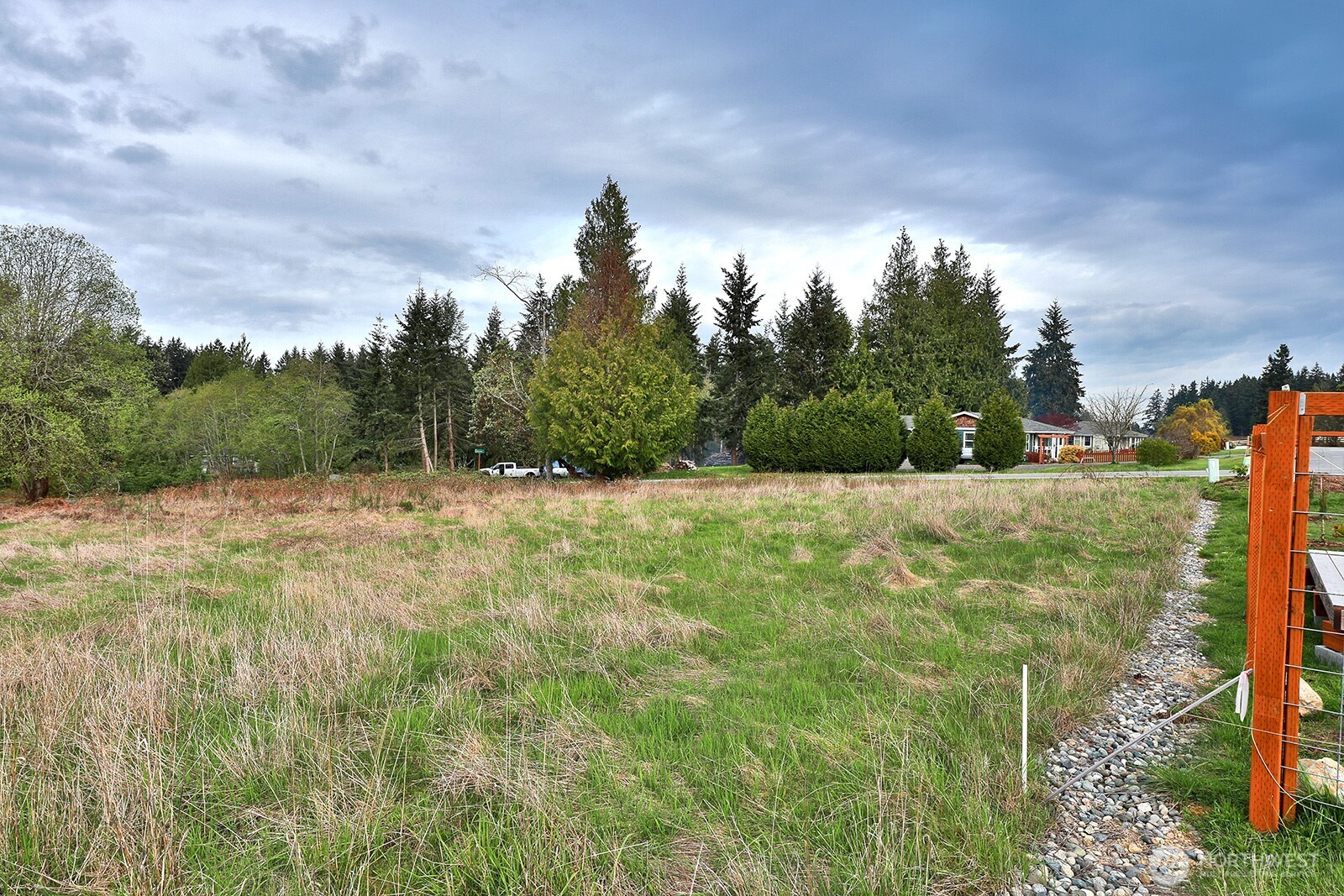 85 Skyview Drive Clinton, WA 98236 - Photo 7 of 26 a view of a yard