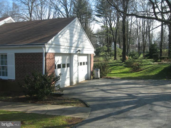 1024 Tenby Road Berwyn, PA 19312 - Photo 21 of 23 Garage
