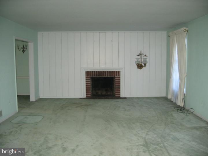 1024 Tenby Road Berwyn, PA 19312 - Photo 6 of 23 Living Room