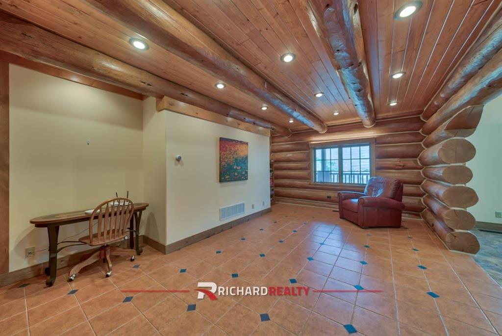 1727 Highway 14 Shell, WY 82441 - Photo 15 of 62 Gallery Image 15