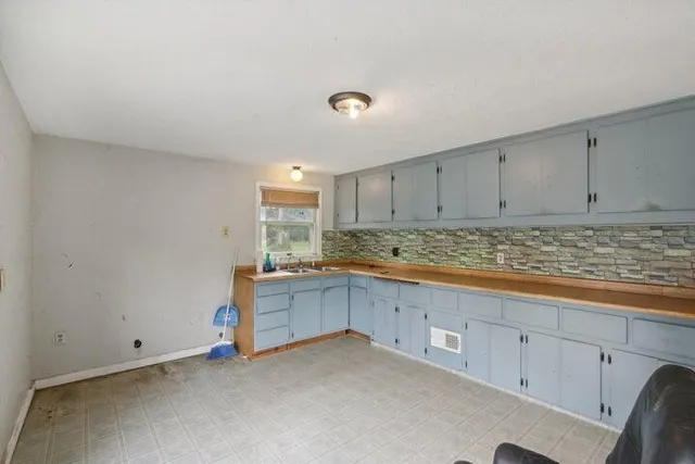 $550,000 | N9607 Highway 83 East Troy Wi 53120, Mukwonago, WI 53149