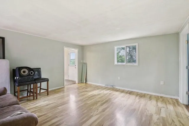 $550,000 | N9607 Highway 83 East Troy Wi 53120, Mukwonago, WI 53149