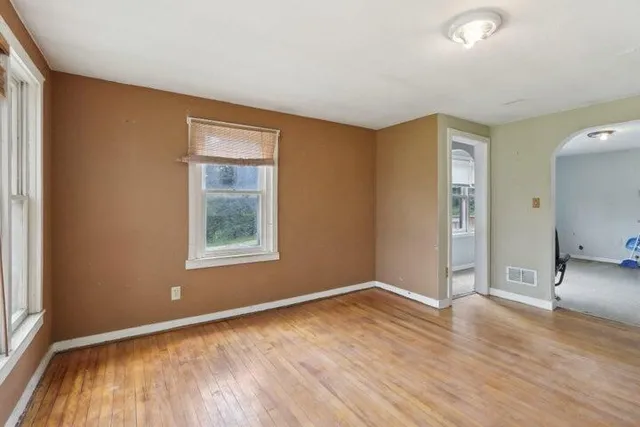 $550,000 | N9607 Highway 83 East Troy Wi 53120, Mukwonago, WI 53149