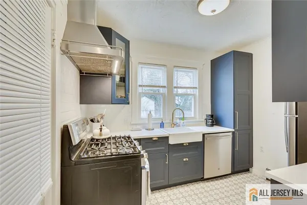 $610,000 | 319 Harper Place, Highland Park, NJ 08904