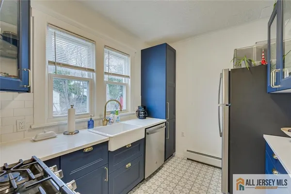$610,000 | 319 Harper Place, Highland Park, NJ 08904