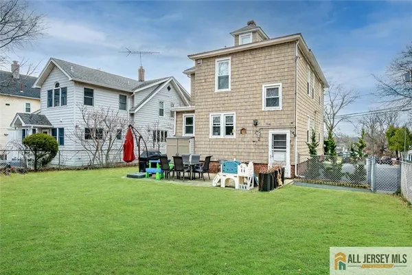 $610,000 | 319 Harper Place, Highland Park, NJ 08904