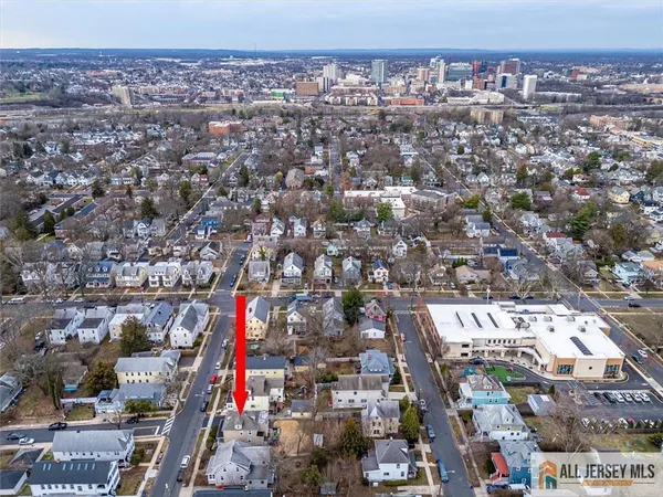$610,000 | 319 Harper Place, Highland Park, NJ 08904